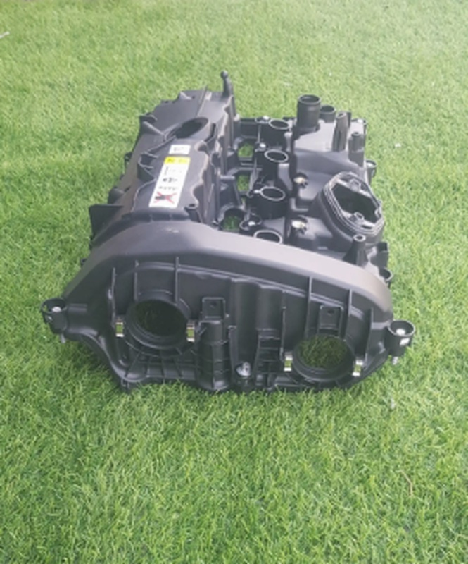 Крышка клапана на BMW B48